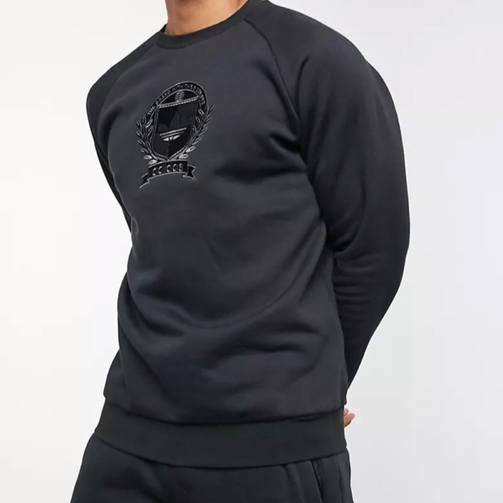adidas crest men’s large in black